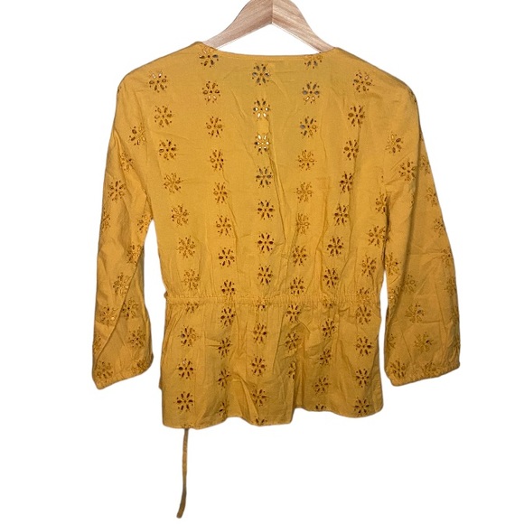 SOLD NWT Madewell Scalloped Eyelet Wrap Top - Picture 3 of 6